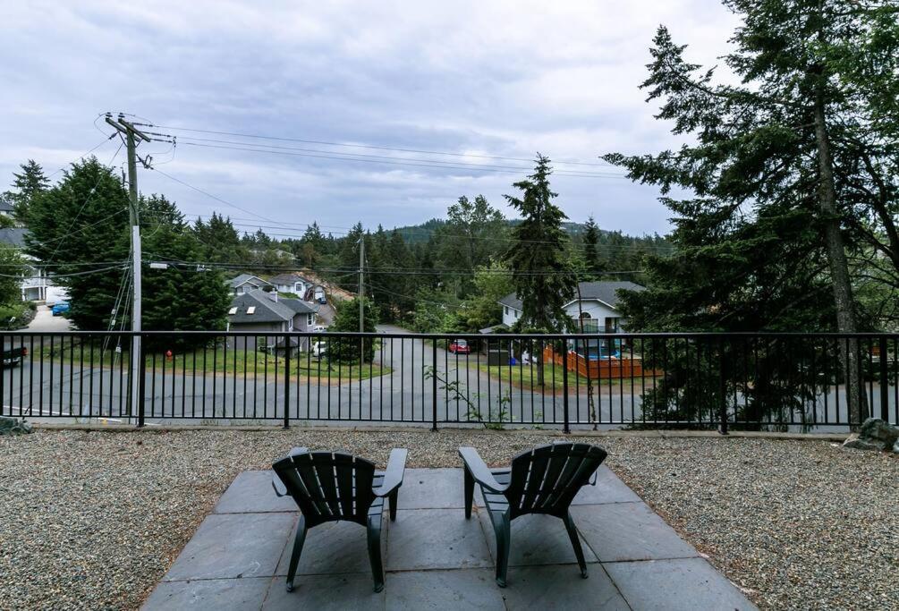 Cozy Renovated Oasis W Private Terrace & Parking Victoria Exterior foto